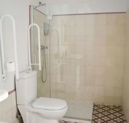 Casas Y Patios De *