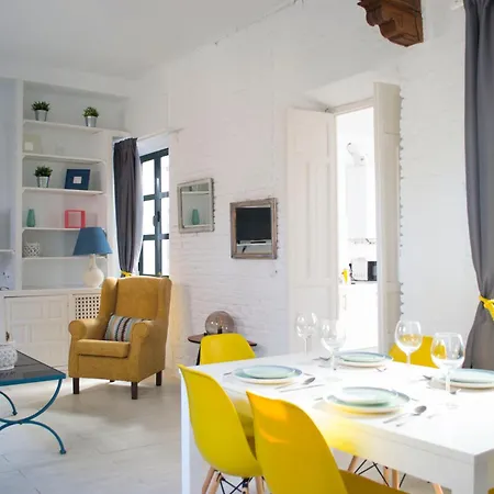 Casas Y Patios De Apartamento