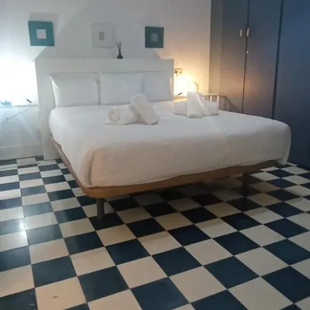 Casas Y Patios De Apartamento *