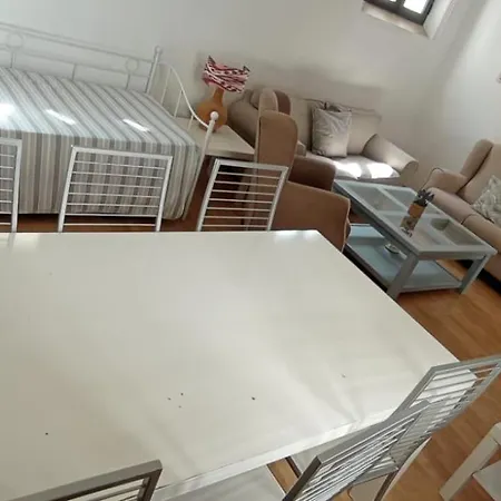 Casas Y Patios De Apartamento *